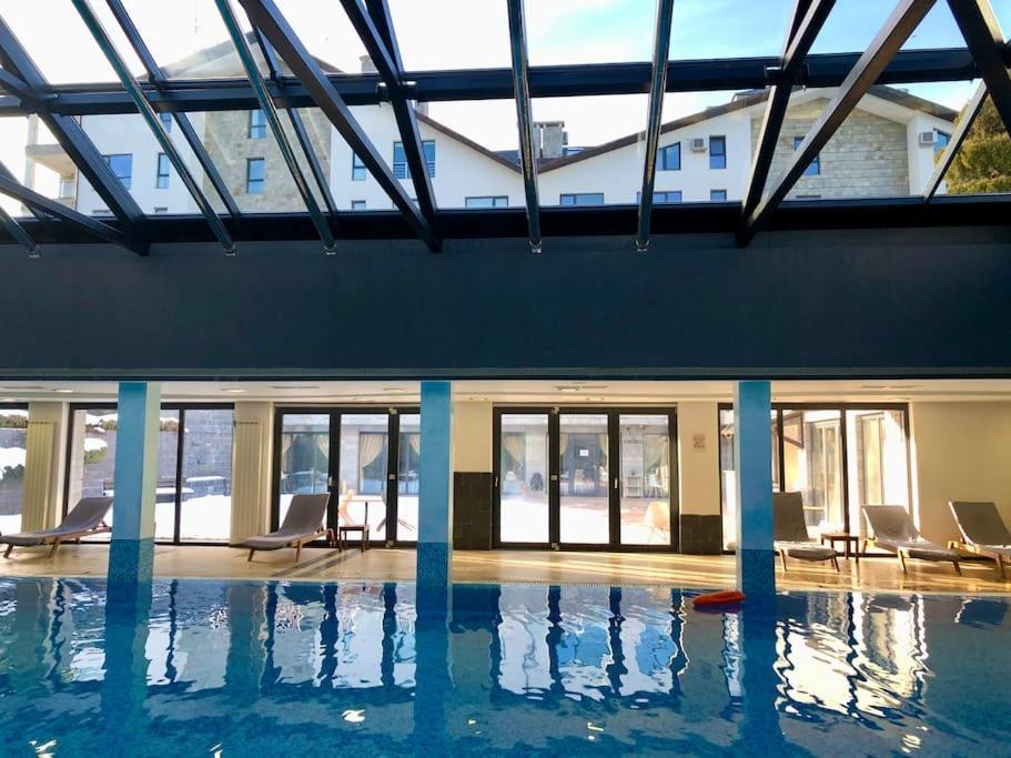 Luxury Penthouse With A Lavish Spa And 2 En-Suite Bedrooms Bansko Bagian luar foto