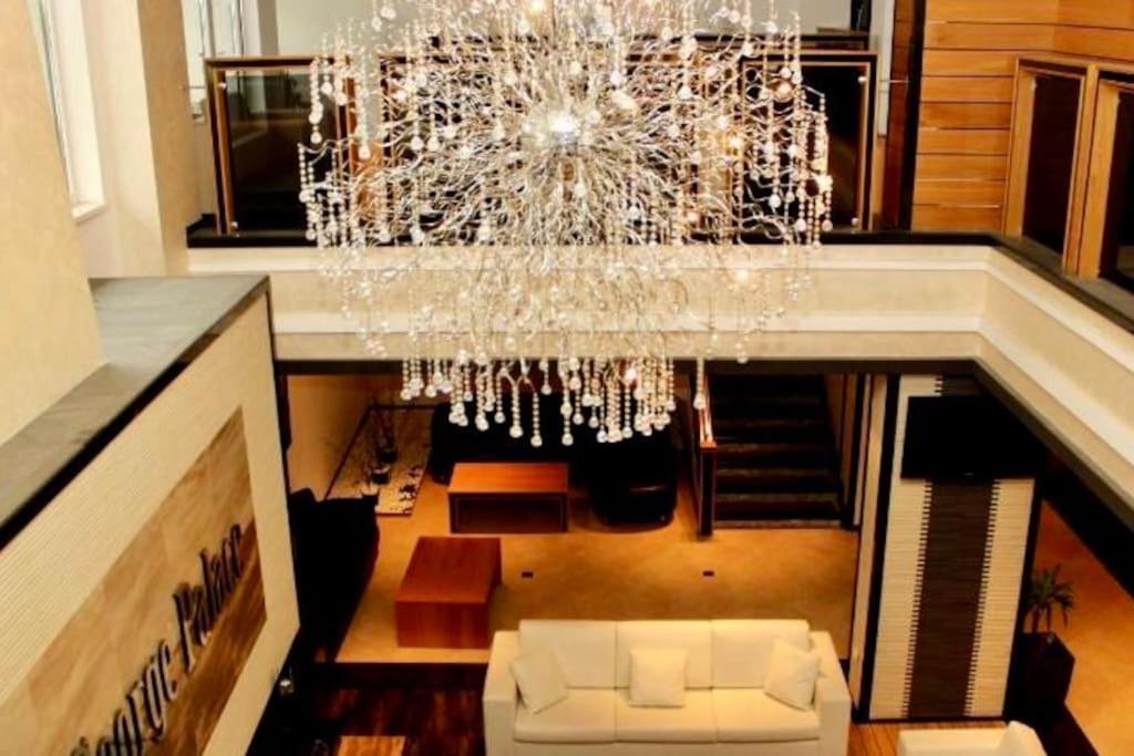 Luxury Penthouse With A Lavish Spa And 2 En-Suite Bedrooms Bansko Bagian luar foto