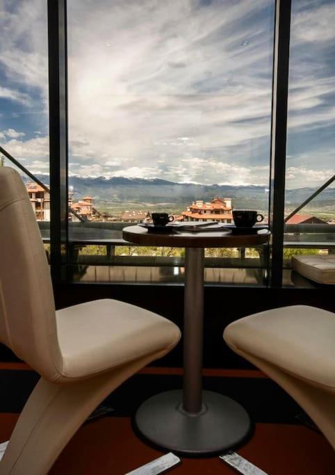 Luxury Penthouse With A Lavish Spa And 2 En-Suite Bedrooms Bansko Bagian luar foto